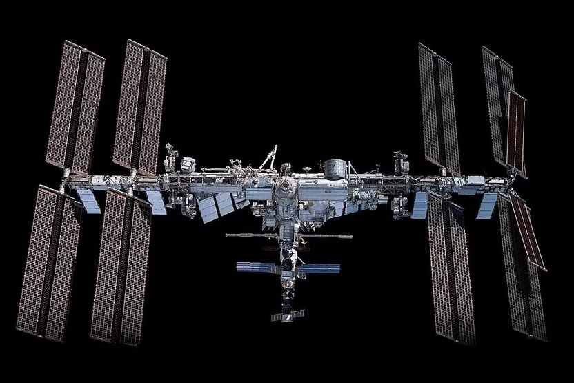 NASA Seeks US Industry to Develop Deorbit Vehicle for ISS